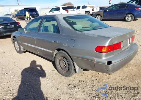 2000 Toyota Camry Le из США, поврежденный, VIN JT2BG22K1Y0465020